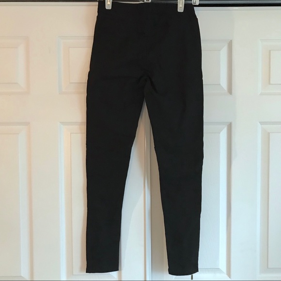 ⭐️HP⭐️ Stretchy Moto Leggings - Black - Picture 7 of 8